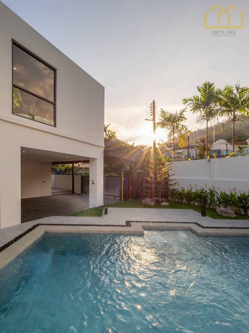 Renovated Pool Villa in Phuket — photograph 3
