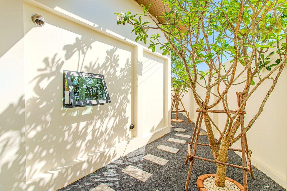 Modern Pool Villa in Thalang — photograph 2