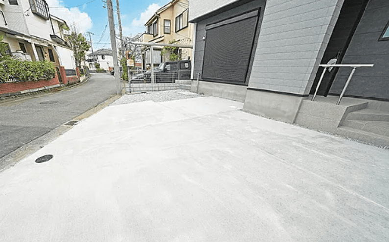 New Coastal Family House in Fujisawa — photograph 2