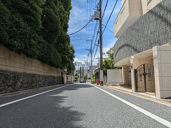 Renovated Three-Bedroom House in Tokyo — photograph 4
