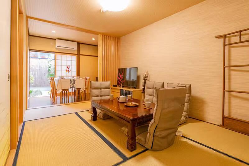 Machiya in Kamigyo-ku, Kyoto — photograph 5